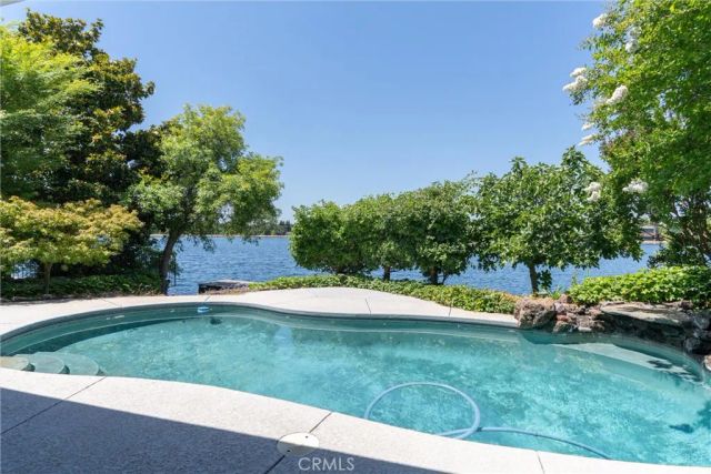 43 Edgewater Court, Chico, CA 95928