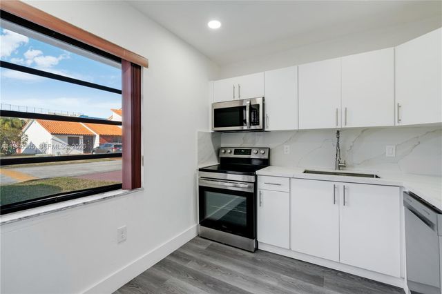 13534 SW 59th Ter, Miami, FL 33183