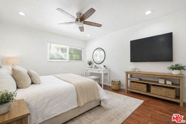 10757 Hortense Street 303, Toluca Lake, CA 91602
