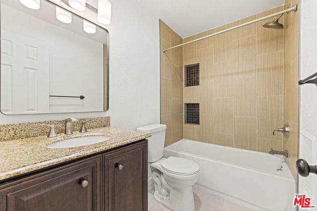 10757 Hortense Street 303, Toluca Lake, CA 91602