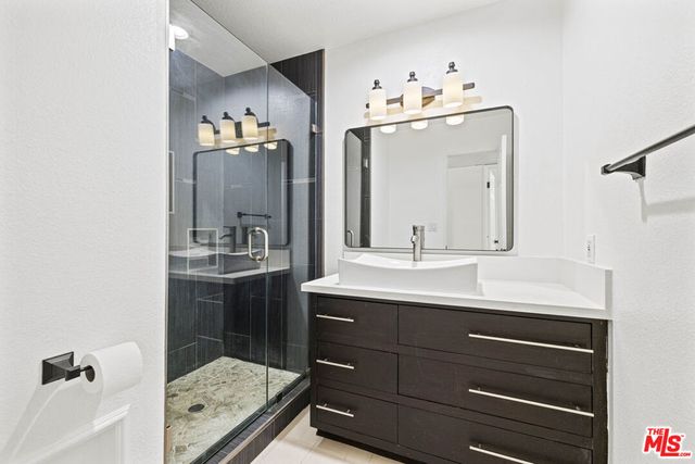 10757 Hortense Street 303, Toluca Lake, CA 91602