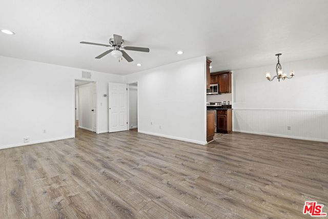 10757 Hortense Street 303, Toluca Lake, CA 91602