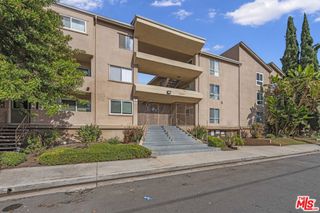 10757 Hortense Street 303, Toluca Lake, CA 91602