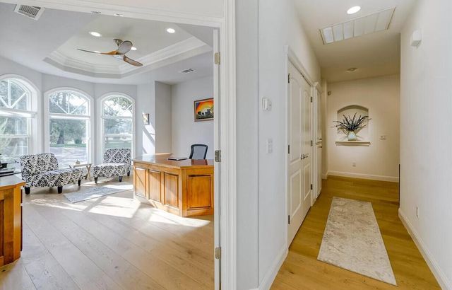 13497 Tierra Heights Road, Redding, CA 96003