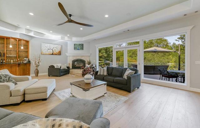 13497 Tierra Heights Road, Redding, CA 96003