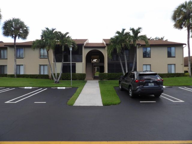 623 Sea Pine Way D2, Greenacres, FL 33415