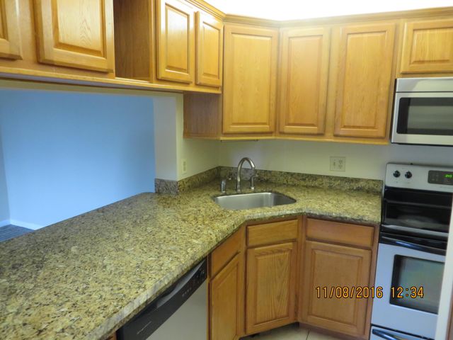 623 Sea Pine Way D2, Greenacres, FL 33415