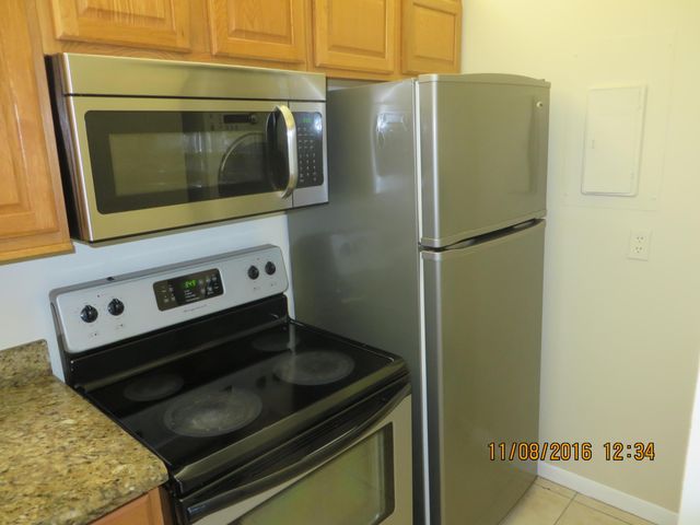 623 Sea Pine Way D2, Greenacres, FL 33415