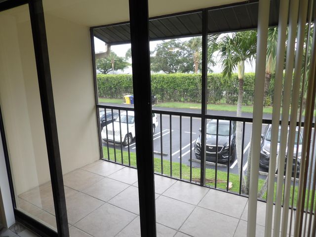 623 Sea Pine Way D2, Greenacres, FL 33415
