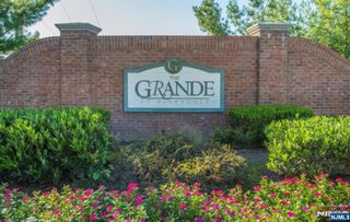 6214 Brookhaven Court #214, Riverdale Borough, NJ 07457