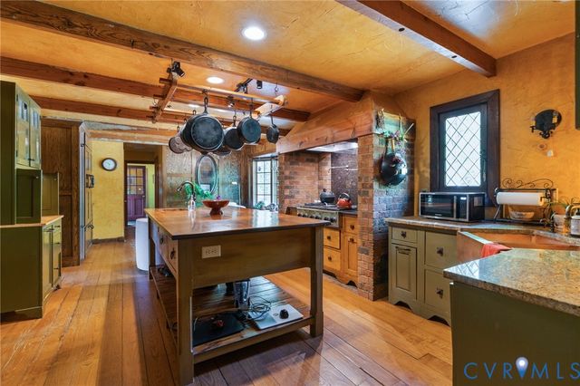 7381 McClellan Rd, Mechanicsville, VA 23111
