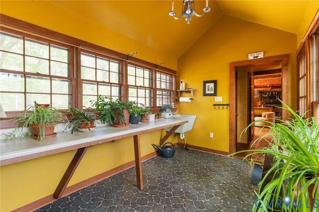 7381 McClellan Rd, Mechanicsville, VA 23111