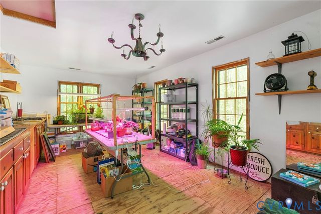7381 McClellan Rd, Mechanicsville, VA 23111