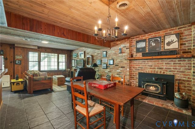 7381 McClellan Rd, Mechanicsville, VA 23111