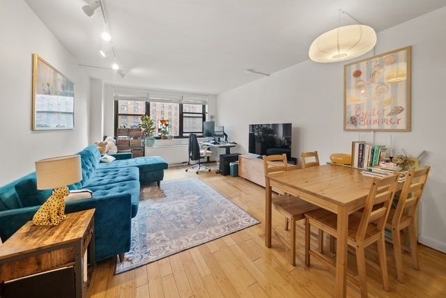 340 E 93rd St Apt 11D, New York City, NY 10128