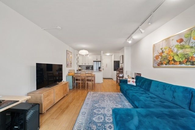 340 E 93rd St Apt 11D, New York City, NY 10128