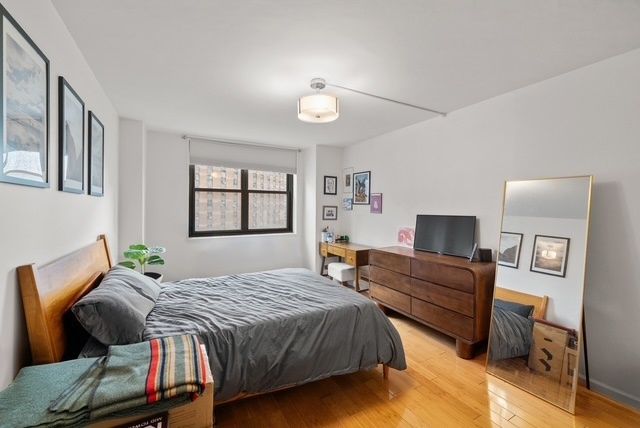 340 E 93rd St Apt 11D, New York City, NY 10128