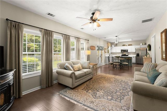 6104 Saddlehorse Drive, Flowery Branch, GA 30542