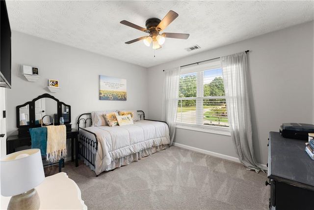 6104 Saddlehorse Drive, Flowery Branch, GA 30542