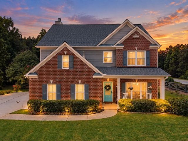 6104 Saddlehorse Drive, Flowery Branch, GA 30542
