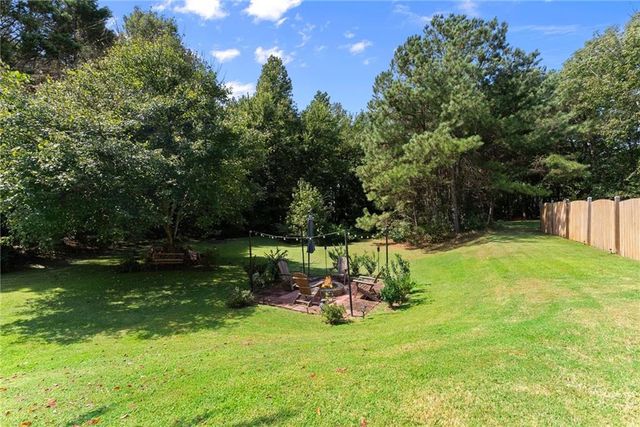 6104 Saddlehorse Drive, Flowery Branch, GA 30542