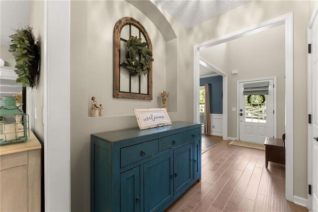 6104 Saddlehorse Drive, Flowery Branch, GA 30542