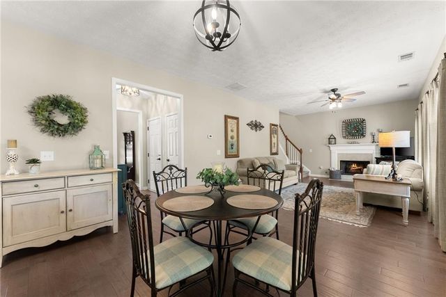 6104 Saddlehorse Drive, Flowery Branch, GA 30542