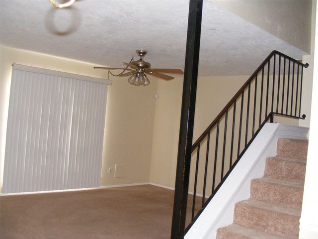 7037 Chasewood Drive, Houston, TX 77489