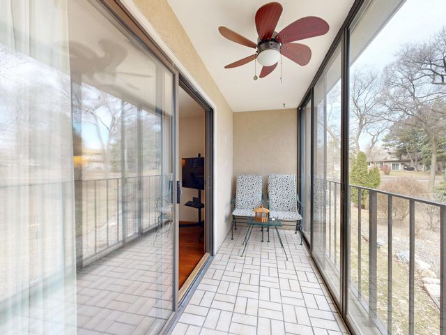 10 Windsor Court 203, New Brighton, MN 55112