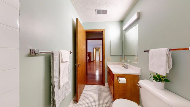 10 Windsor Court 203, New Brighton, MN 55112