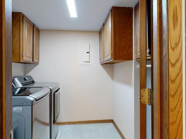 10 Windsor Court 203, New Brighton, MN 55112