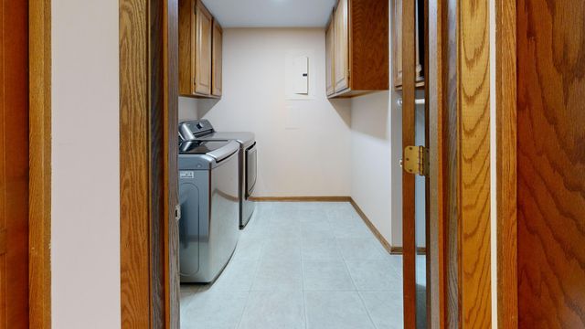 10 Windsor Court 203, New Brighton, MN 55112