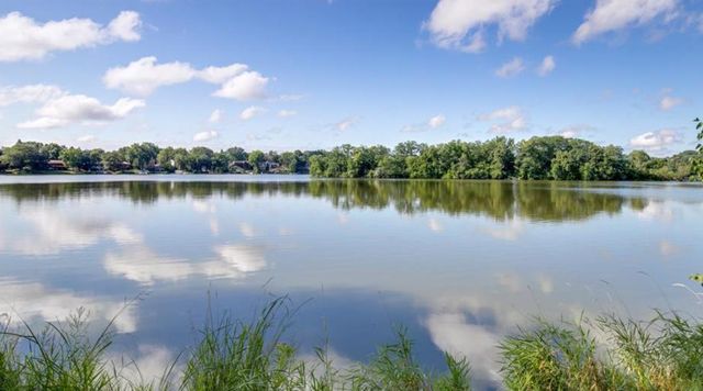 10 Windsor Court 203, New Brighton, MN 55112