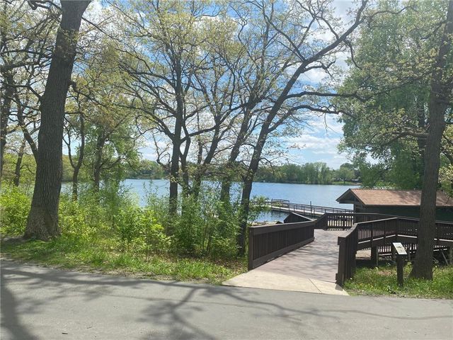 10 Windsor Court 203, New Brighton, MN 55112