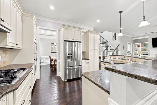 1908 Green Oaks Parkway, Holly Springs, NC 27540