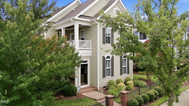 1908 Green Oaks Parkway, Holly Springs, NC 27540