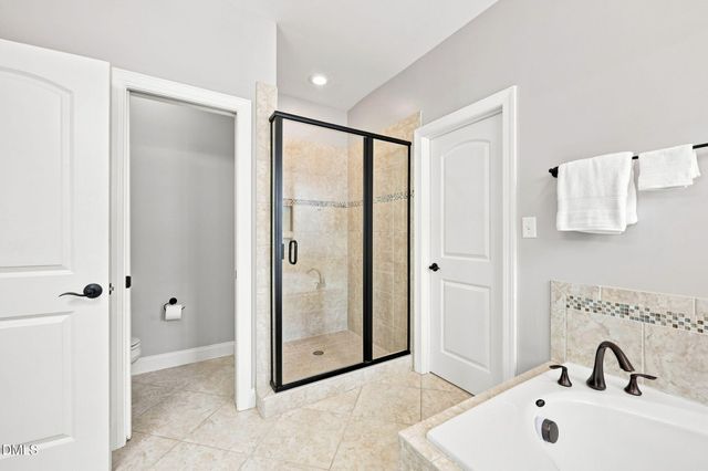 1908 Green Oaks Parkway, Holly Springs, NC 27540