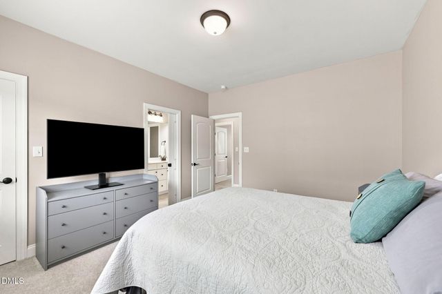 1908 Green Oaks Parkway, Holly Springs, NC 27540