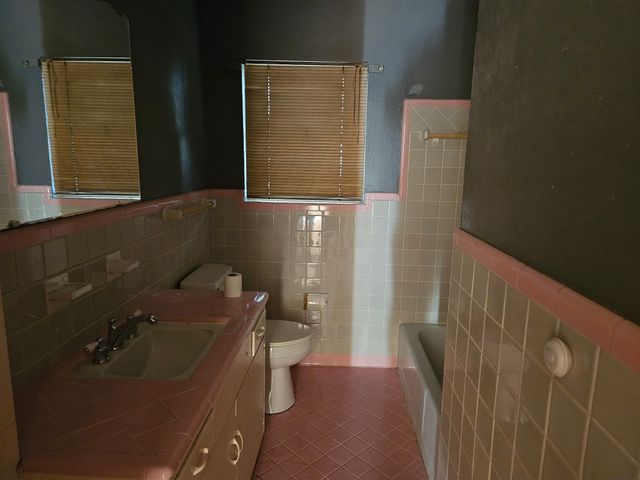 816 Kirkwood Drive, Dallas, TX 75218