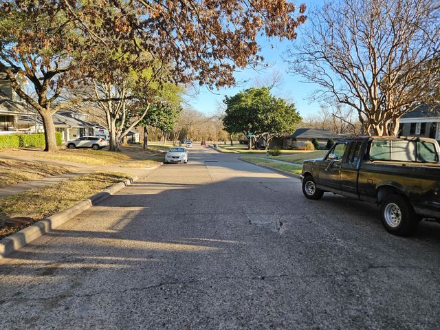 816 Kirkwood Drive, Dallas, TX 75218