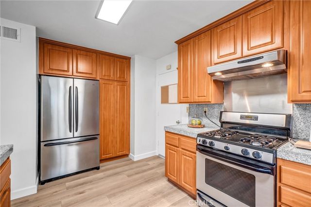 1218 Summersworth Place, Fullerton, CA 92833