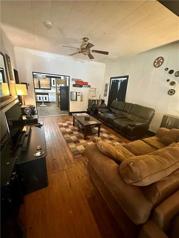 211 E 21st Street, Pittsburg, KS 66762