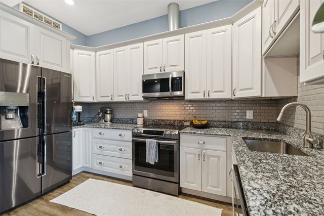 5031 Cedar Springs Road 202, Dallas, TX 75235