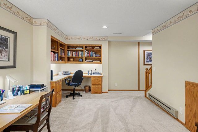 7016 Beacon Circle, Eden Prairie, MN 55346