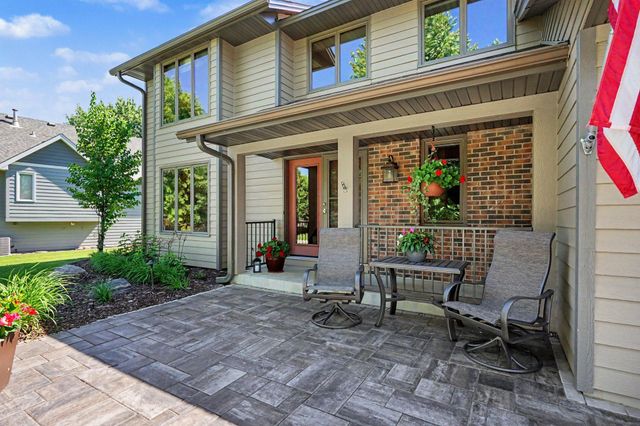 7016 Beacon Circle, Eden Prairie, MN 55346