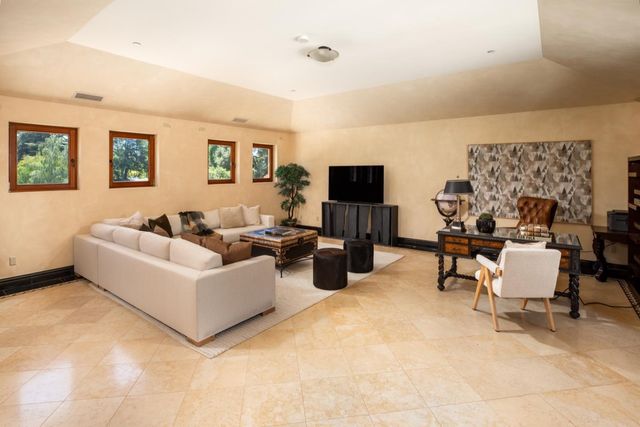 96 Heather Drive, Atherton, CA 94027