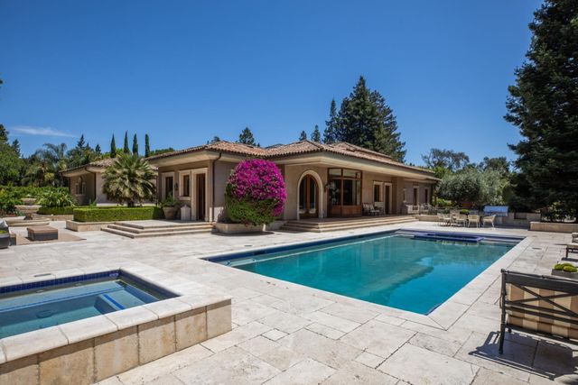 96 Heather Drive, Atherton, CA 94027