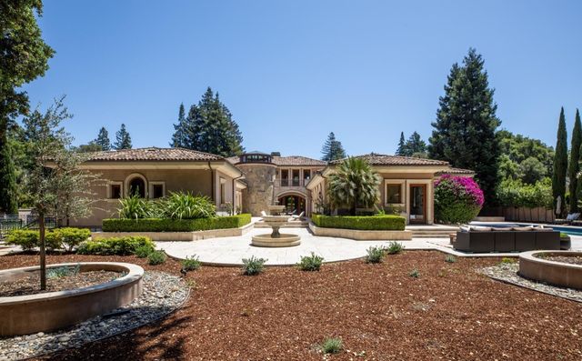 96 Heather Drive, Atherton, CA 94027