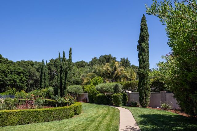 96 Heather Drive, Atherton, CA 94027