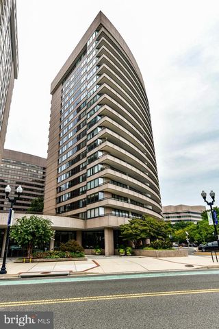 1200 CRYSTAL DR #811, Arlington, VA 22202